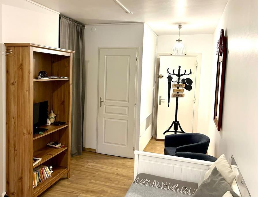Location Studio, Lyon-La Mulatiere Buitenkant foto